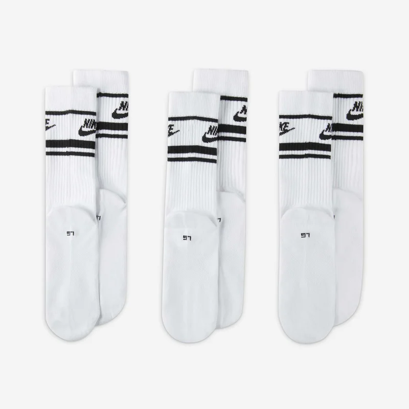 Nike Sportswear Everyday Essential Socks